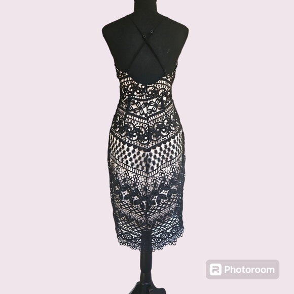 ASTR The Label Black Lace Dress Size Medium - Picture 5 of 6